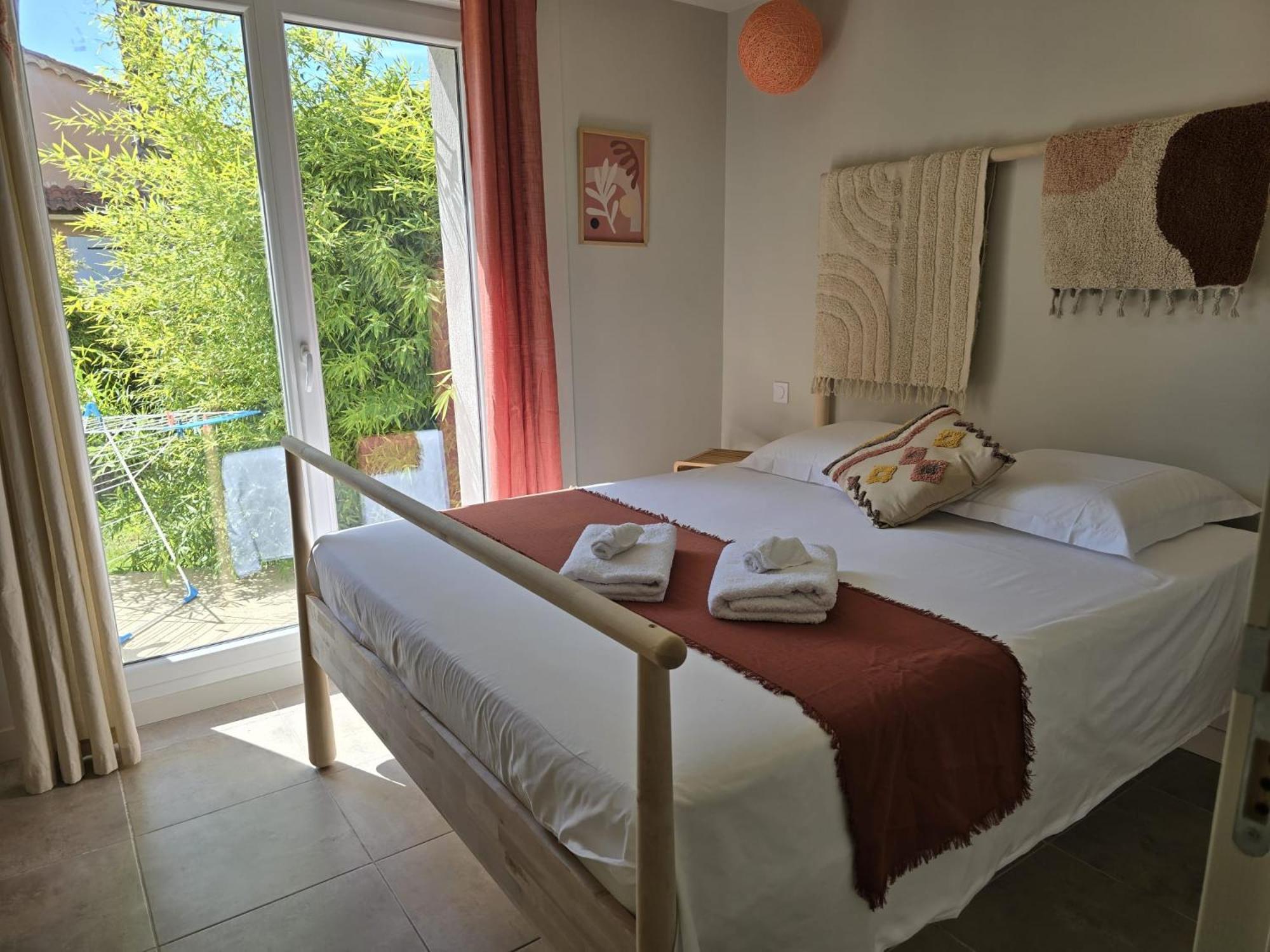 Bas De Villa - 300M Plage De La Capte - 2 Hebergements Disponibles Йер Экстерьер фото
