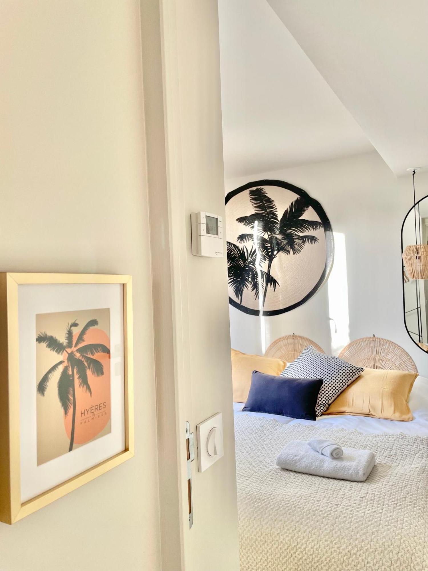Bas De Villa - 300M Plage De La Capte - 2 Hebergements Disponibles Йер Экстерьер фото